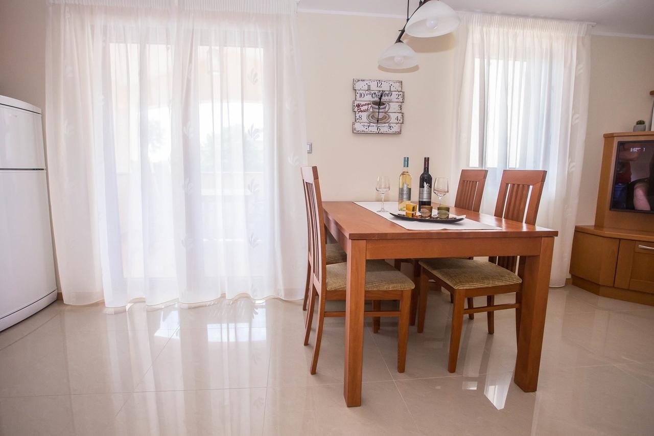 Apartment Stanko Vrvari Bagian luar foto