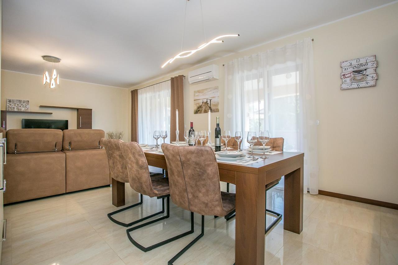 Apartment Stanko Vrvari Bagian luar foto