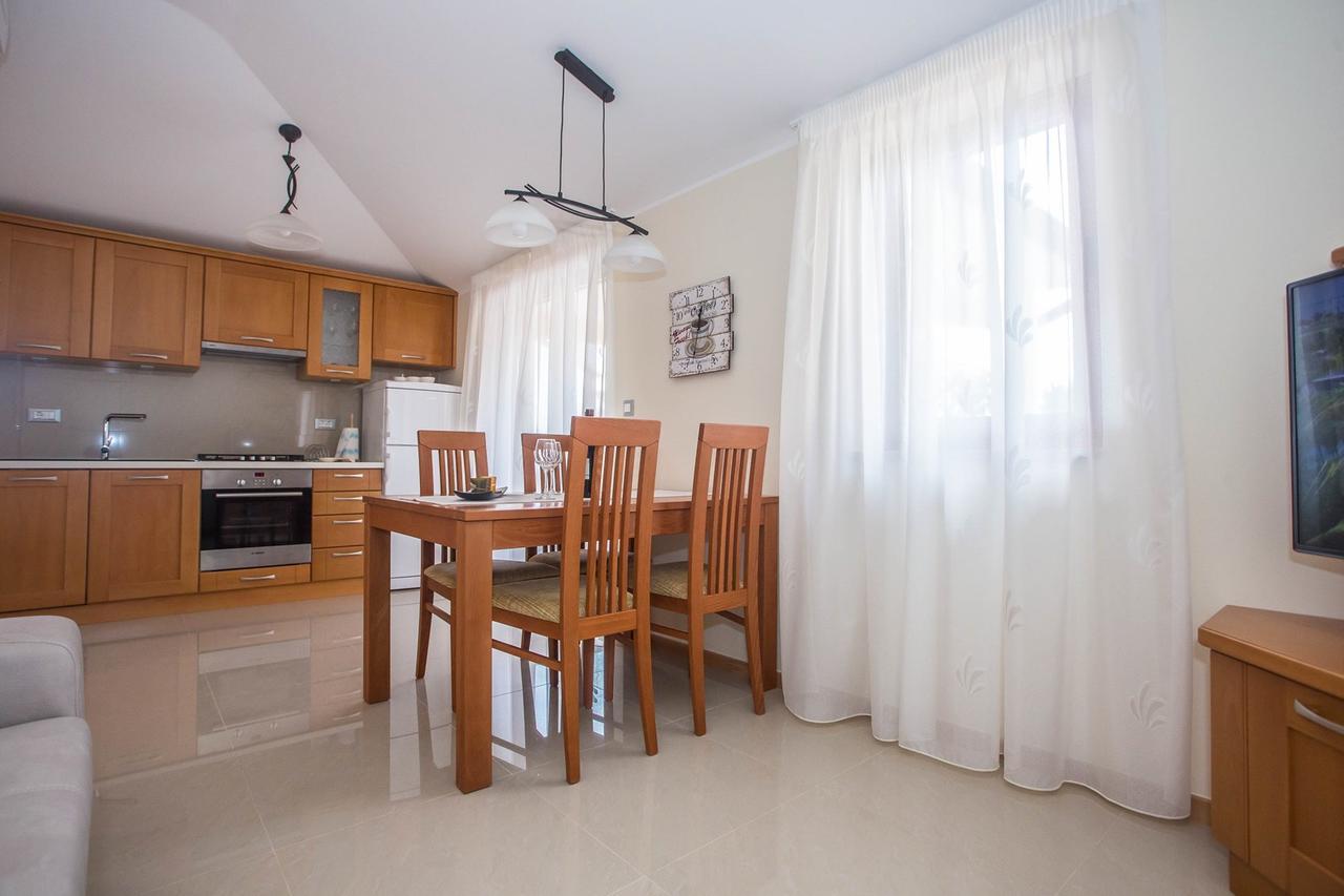 Apartment Stanko Vrvari Bagian luar foto