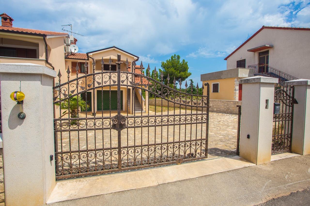 Apartment Stanko Vrvari Bagian luar foto